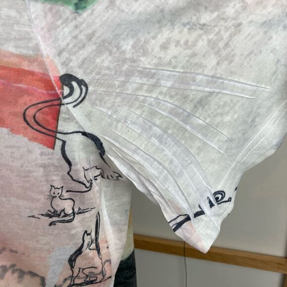 VTG Cat print watercolor Vneck top w/ delicate bling flutter sleeves 🐱 - Picture 9 of 15